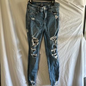 Size 4 American eagle ripped jeans. Jegging